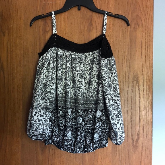 Floral off the shoulder top - Picture 1 of 2